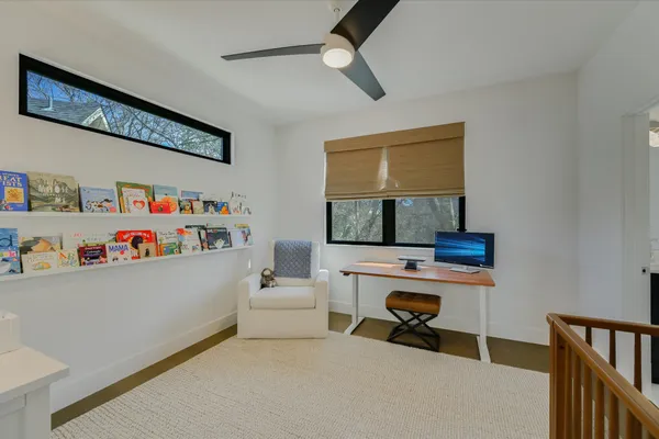 $3,900 | 907 Redd Street, Unit 2, Austin, TX 78745