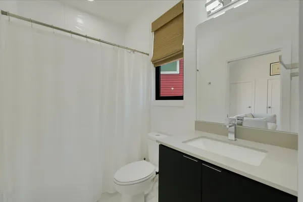 $3,900 | 907 Redd Street, Unit 2, Austin, TX 78745