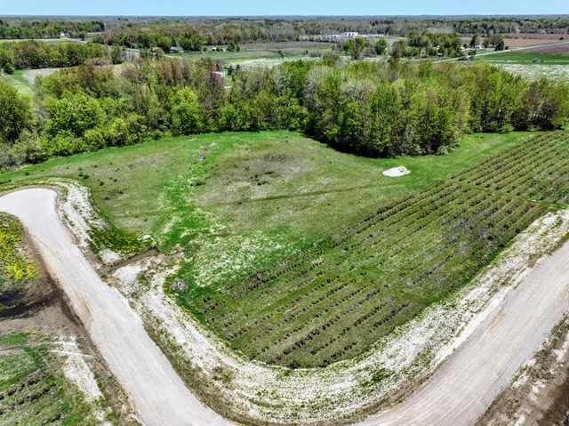 $110,000 | Vl Vl Vl 4th Avenue, Unit PARCEL 7, South Haven, MI 49090