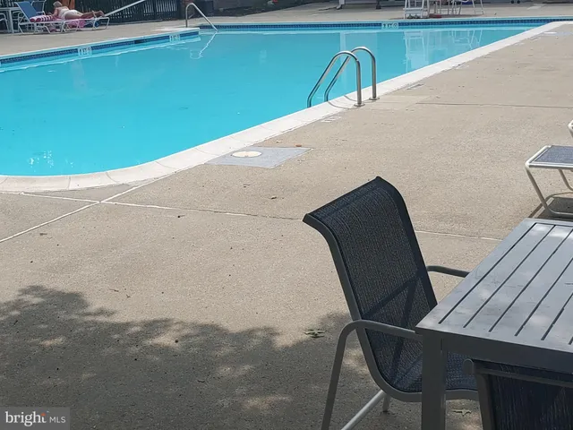 $315,000 | 75 Chambord Court, Hamilton, NJ 08619