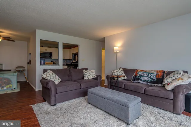 $315,000 | 75 Chambord Court, Hamilton, NJ 08619