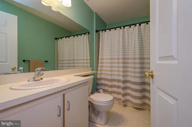 $315,000 | 75 Chambord Court, Hamilton, NJ 08619