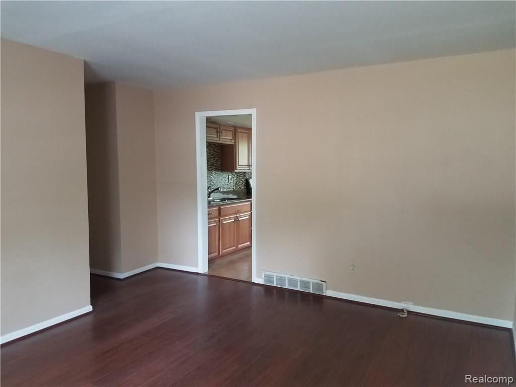 25863 Andover Street Inkster, MI 48141 - Photo 9 of 18 20180615_154429.jpg