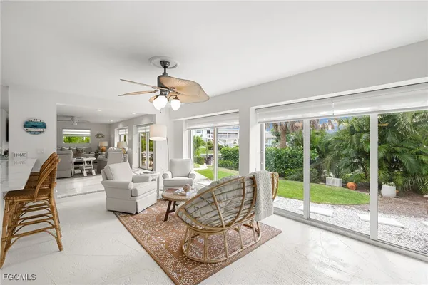 $1,495,000 | 979 Whelk Drive, Sanibel, FL 33957