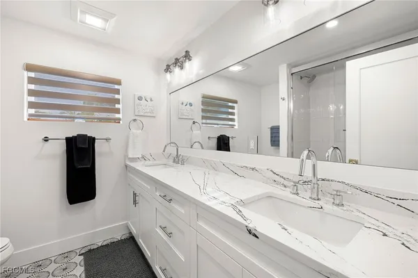 $1,495,000 | 979 Whelk Drive, Sanibel, FL 33957