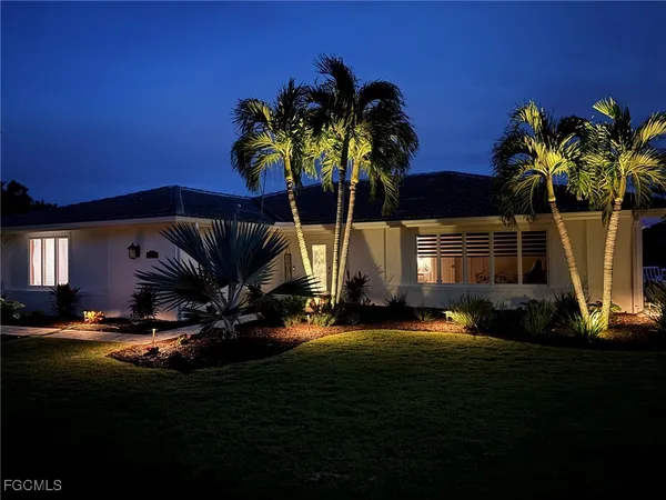 $1,495,000 | 979 Whelk Drive, Sanibel, FL 33957