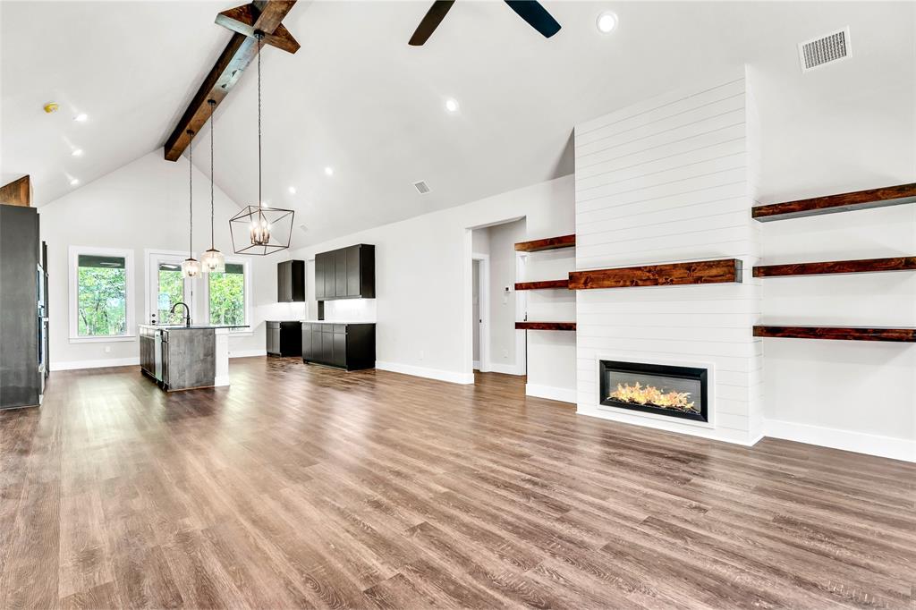 391 Slate Rock Road Ennis, TX 75119 - Photo 4 of 40