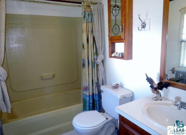 55799 Reykdal Road Ashland, WI 54806 - Photo 12 of 24 Second full bathroom