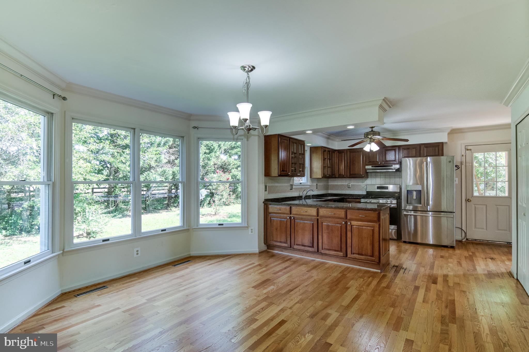 1402 Pleasant View Road Tuscarora, MD 21790 - Photo 16 of 66 Main Level Dining Room