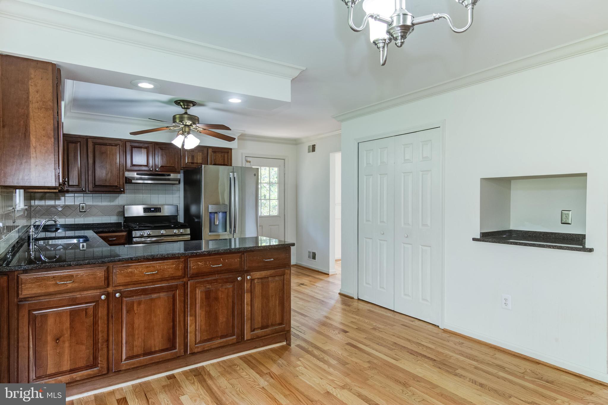 1402 Pleasant View Road Tuscarora, MD 21790 - Photo 18 of 66 Main Level Kitchen