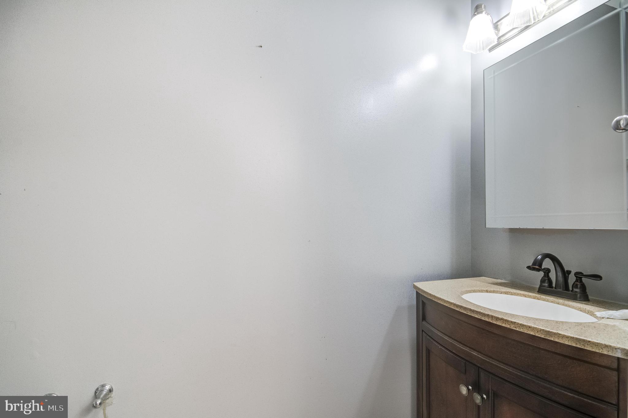1402 Pleasant View Road Tuscarora, MD 21790 - Photo 27 of 66 Main Level Half bathroom