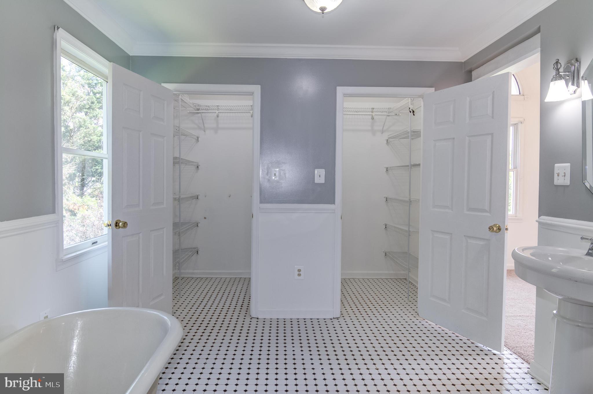 1402 Pleasant View Road Tuscarora, MD 21790 - Photo 35 of 66 Upper Level Master Bathroom