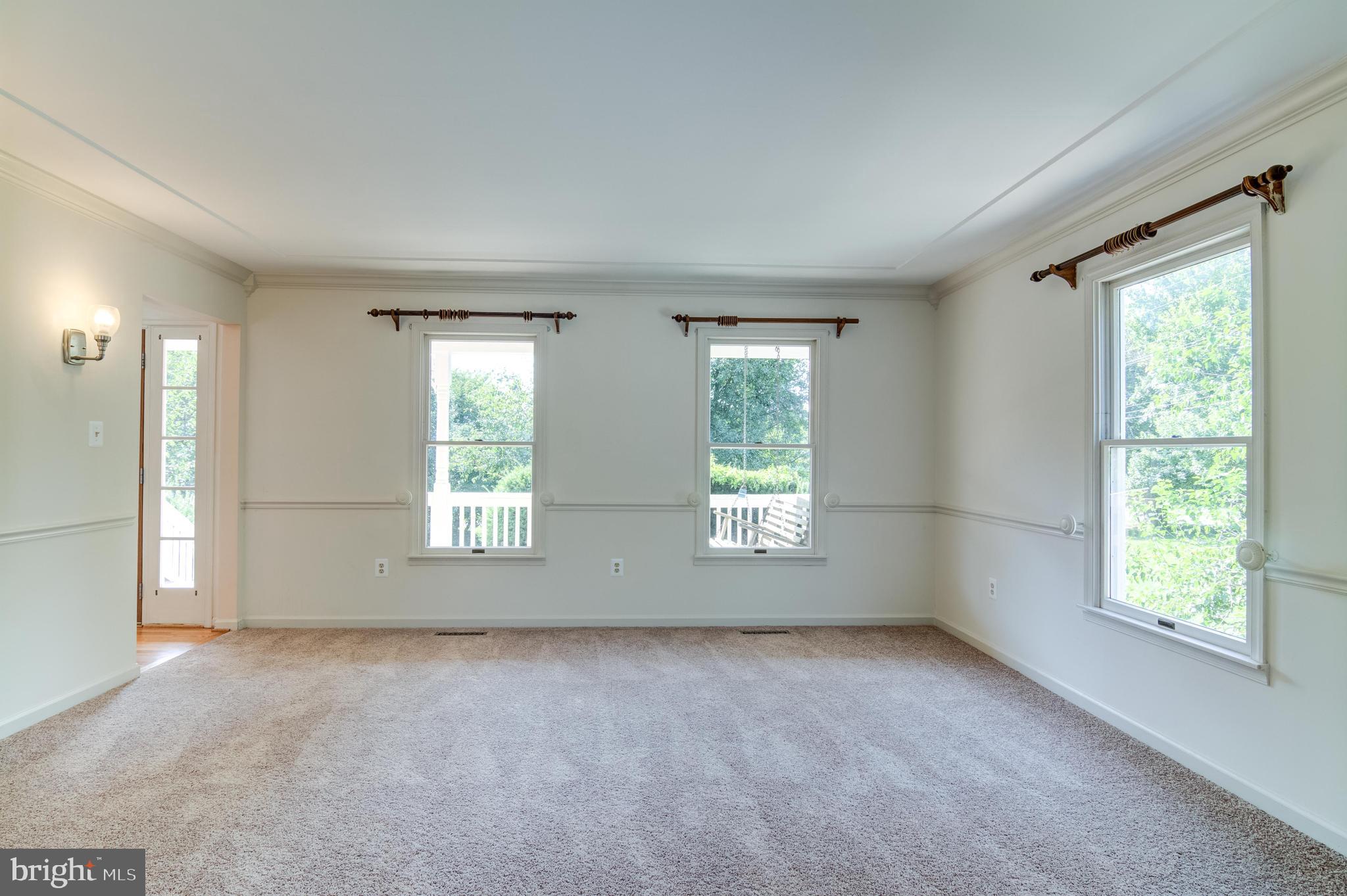 1402 Pleasant View Road Tuscarora, MD 21790 - Photo 10 of 66 Main Level Living Room