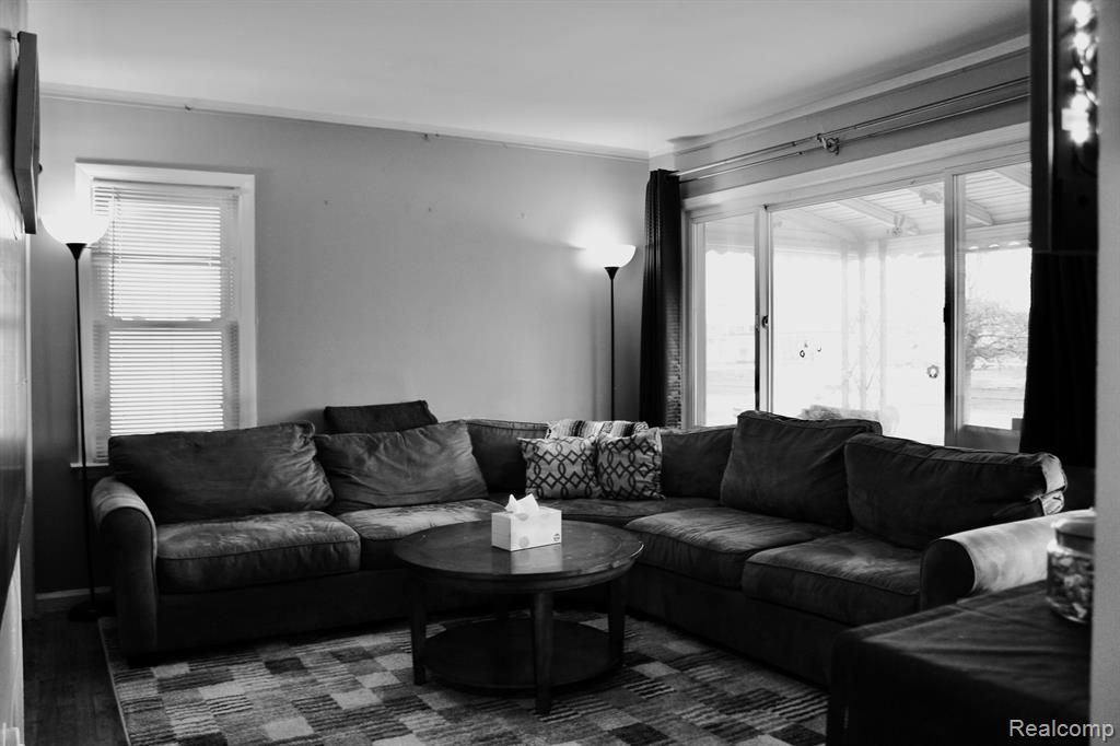 13509 Toepfer Road Warren, MI 48089 - Photo 6 of 21