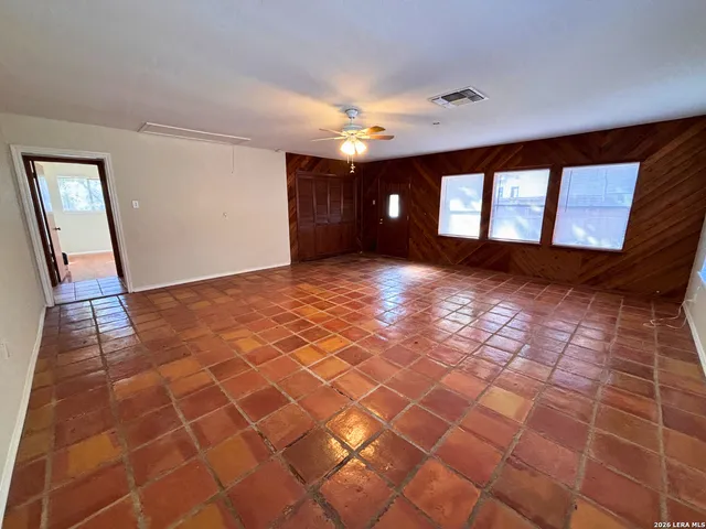 $2,300 | 514 Fossel Pass Street, San Antonio, TX 78260