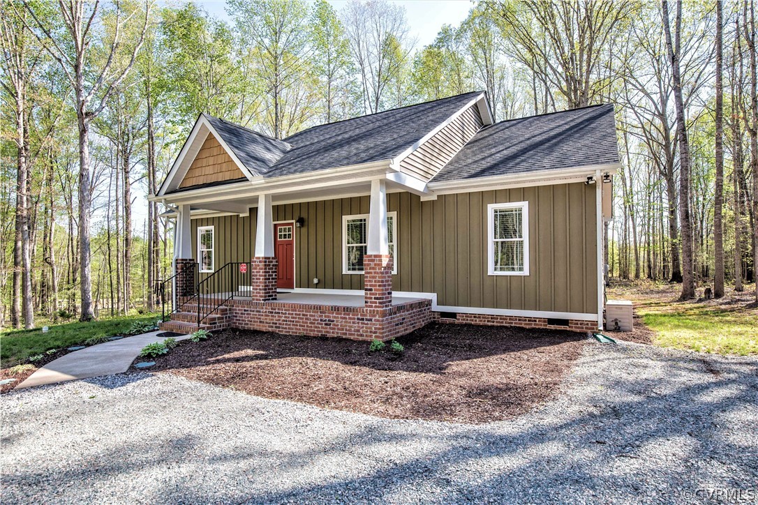 947 Clement Town Road Powhatan, VA 23139 - Photo 5 of 32 Gallery Image 5