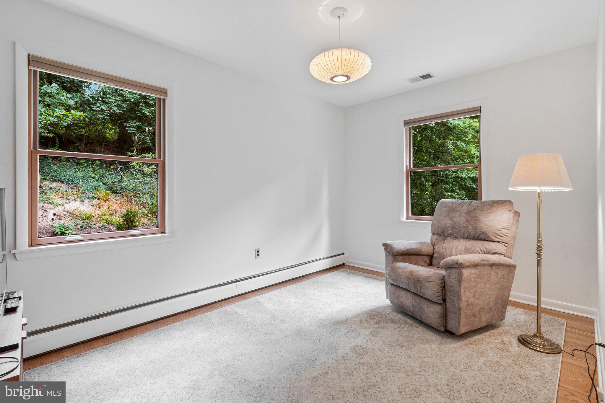 2213 Apple Tree Lane Silver Spring, MD 20905 - Photo 23 of 33