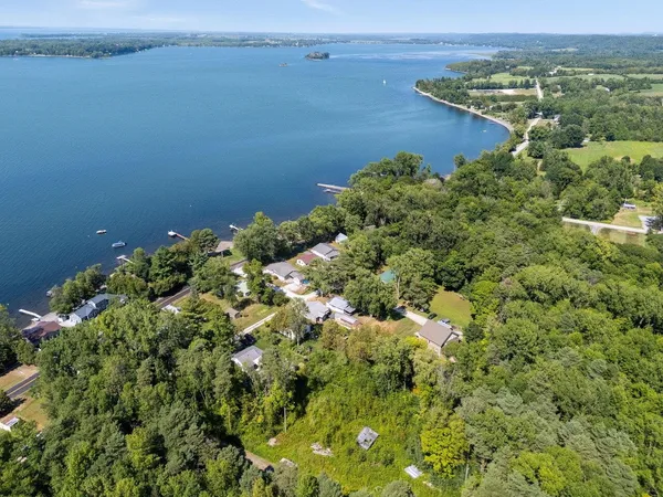 $299,000 | 33 Campano Drive, Georgia, VT 05478