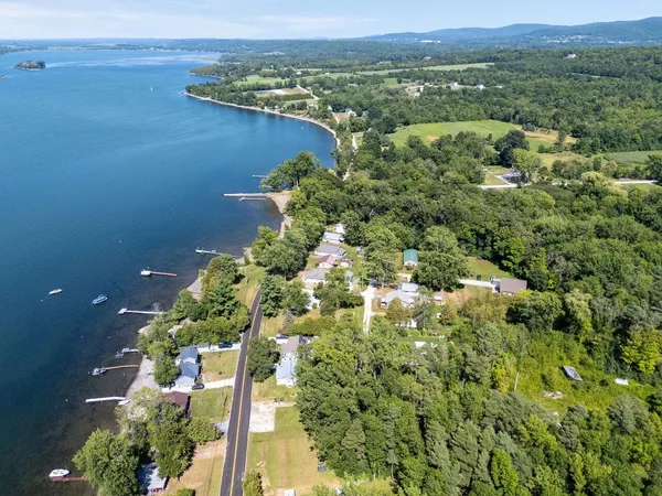 $299,000 | 33 Campano Drive, Georgia, VT 05478