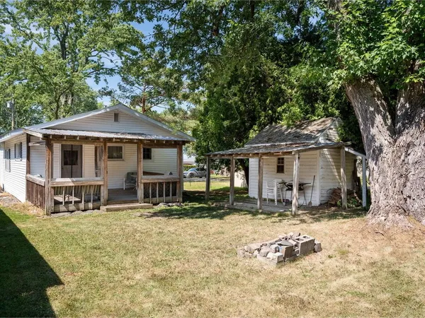 $299,000 | 33 Campano Drive, Georgia, VT 05478