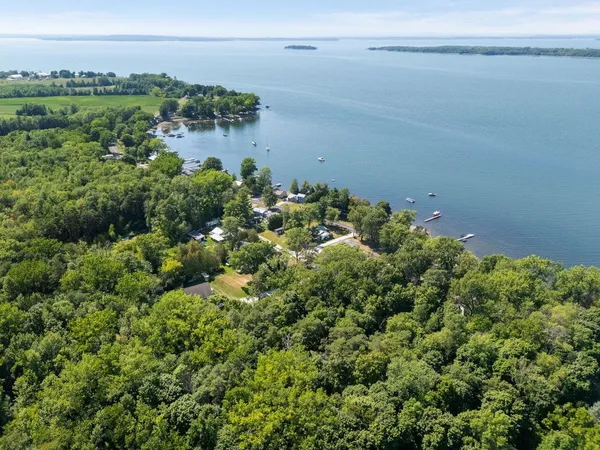 $299,000 | 33 Campano Drive, Georgia, VT 05478