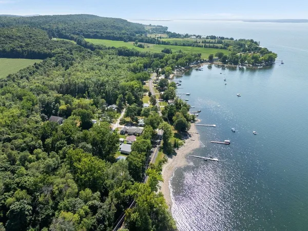 $299,000 | 33 Campano Drive, Georgia, VT 05478