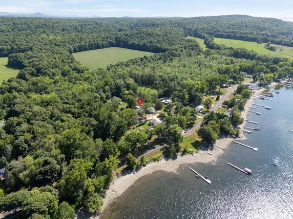 $299,000 | 33 Campano Drive, Georgia, VT 05478