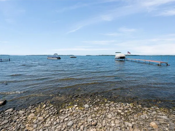 $299,000 | 33 Campano Drive, Georgia, VT 05478