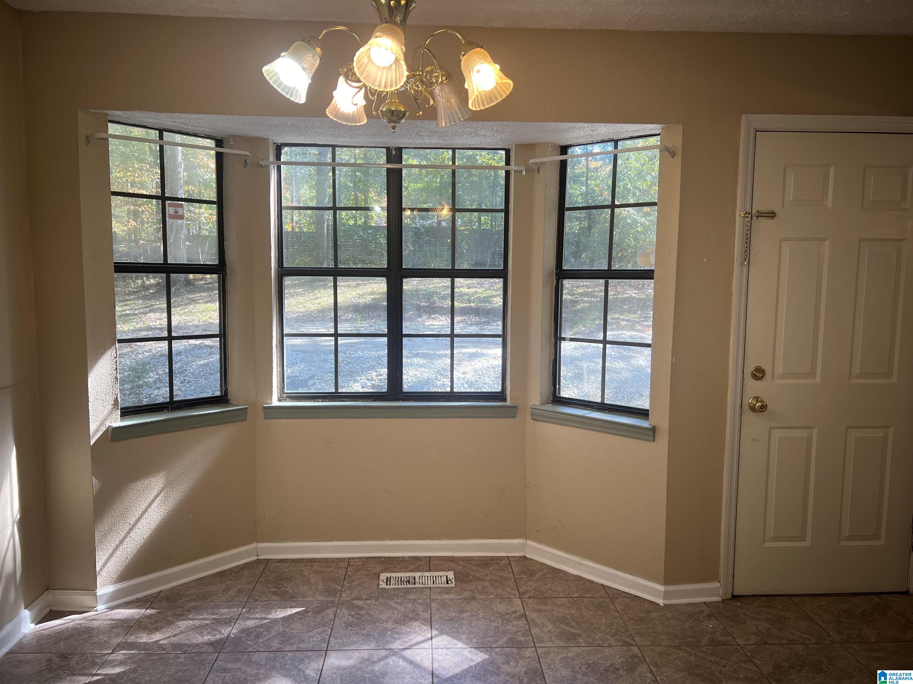 2149 Lakeside Drive McCalla, AL 35111 - Photo 7 of 20
