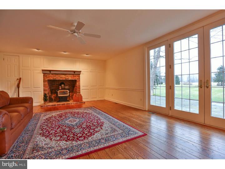 1280 Spencer Road Warminster, PA 18974 - Photo 12 of 25 Great Room