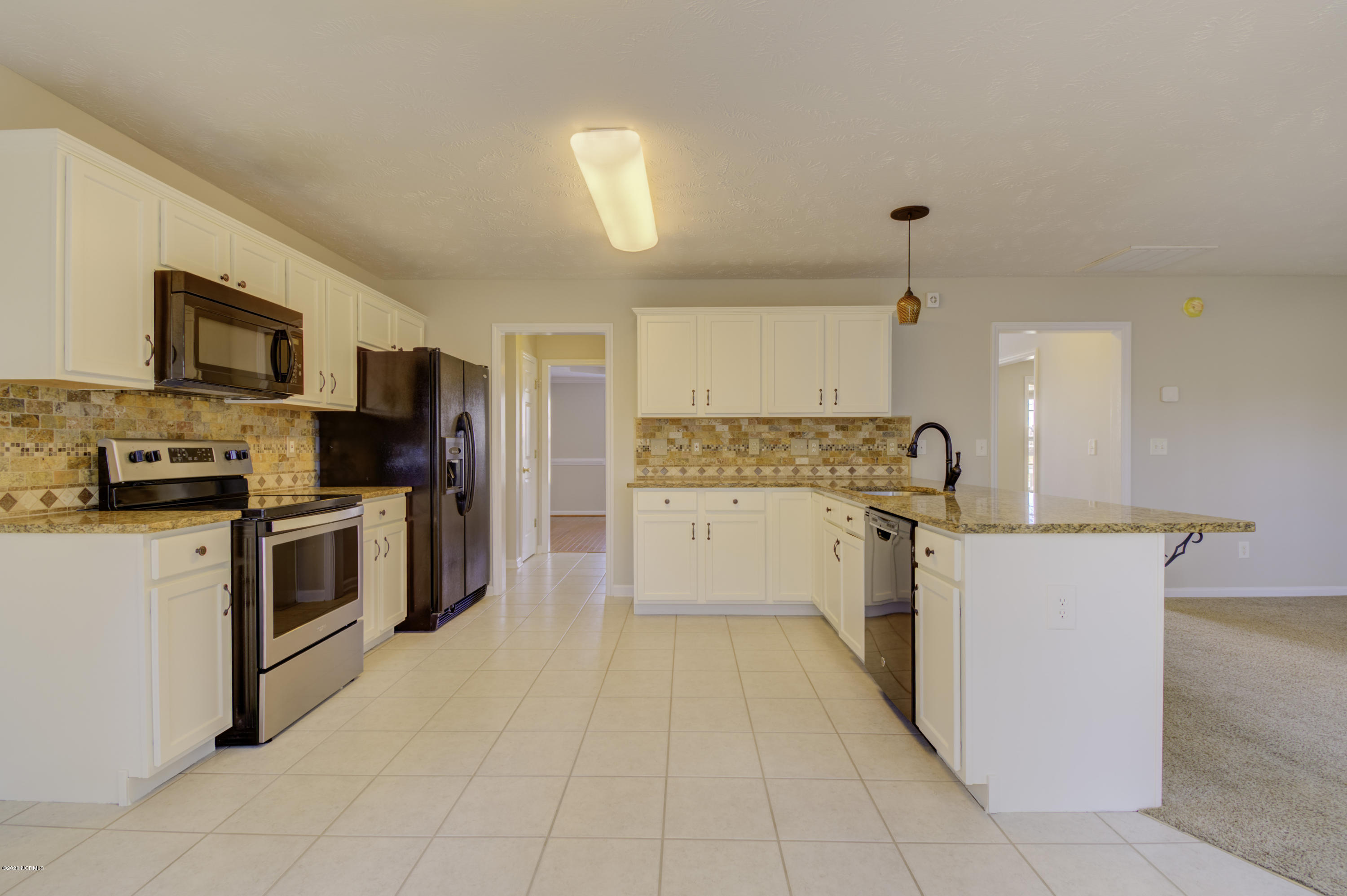 263 Rutherford Way Jacksonville, NC 28540 - Photo 15 of 38 Kitchen