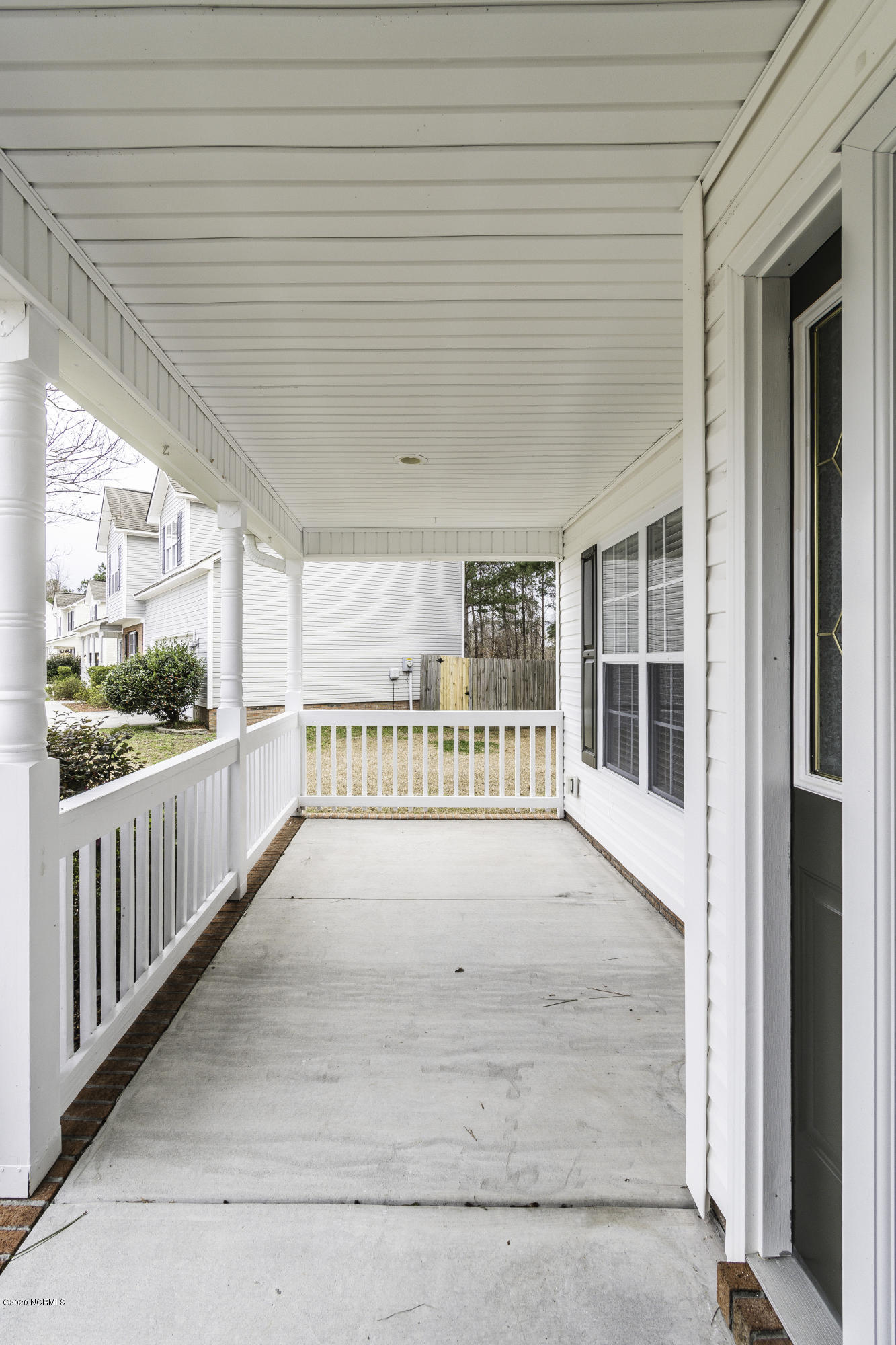 263 Rutherford Way Jacksonville, NC 28540 - Photo 3 of 38 Welcoming front porch
