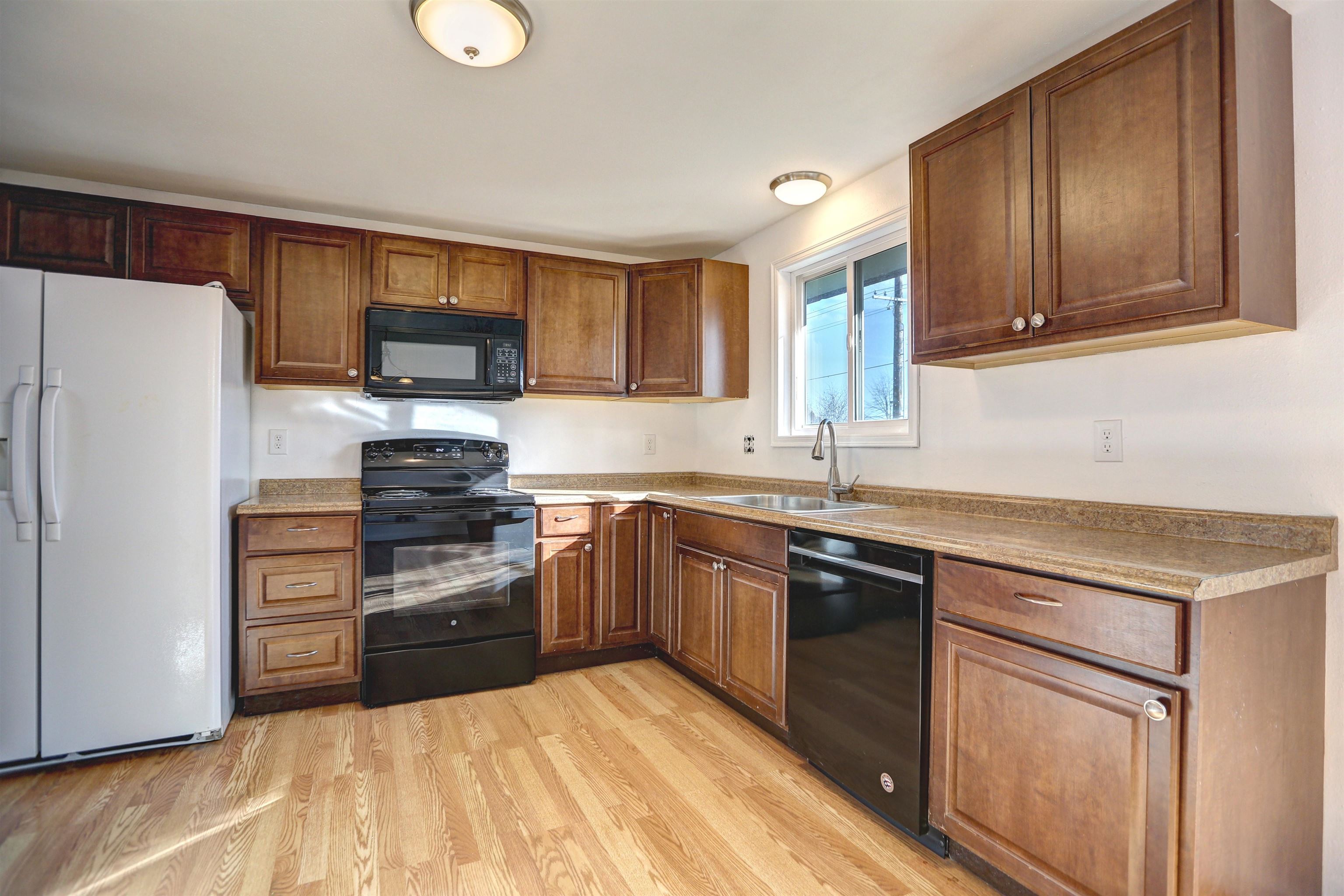 1113 South Century Road Spokane Valley, WA 99037 - Photo 11 of 36