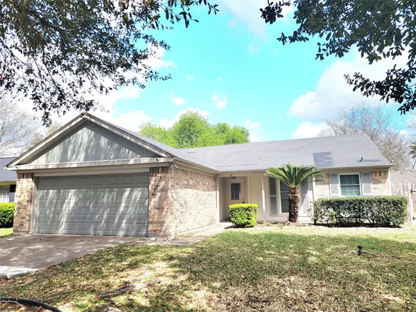 $1,900 | 3923 Issacks Way, Sugar Land, TX 77479