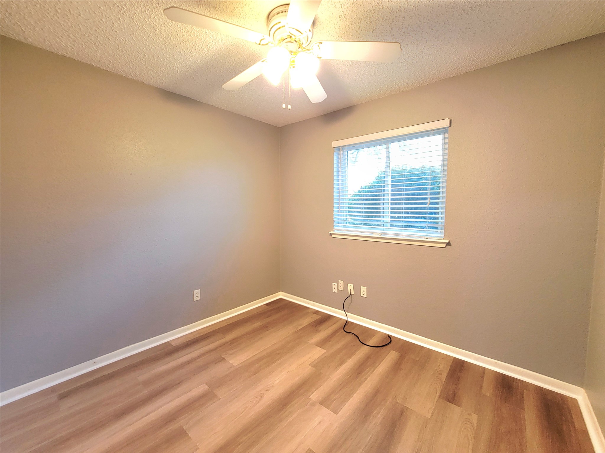 3923 Issacks Way Sugar Land, TX 77479 - Photo 6 of 10 3rd bedroom.