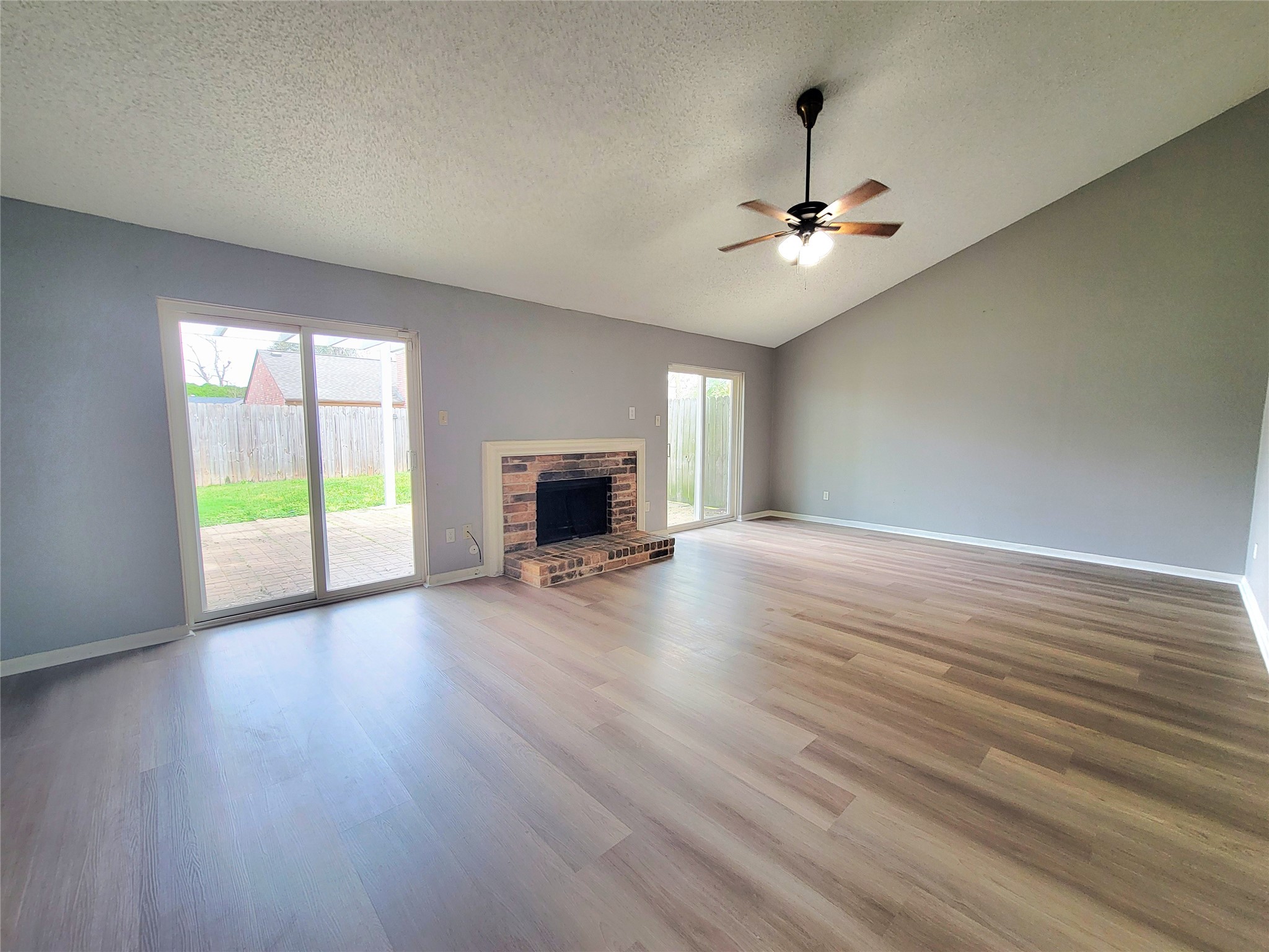 3923 Issacks Way Sugar Land, TX 77479 - Photo 7 of 10 large family room.