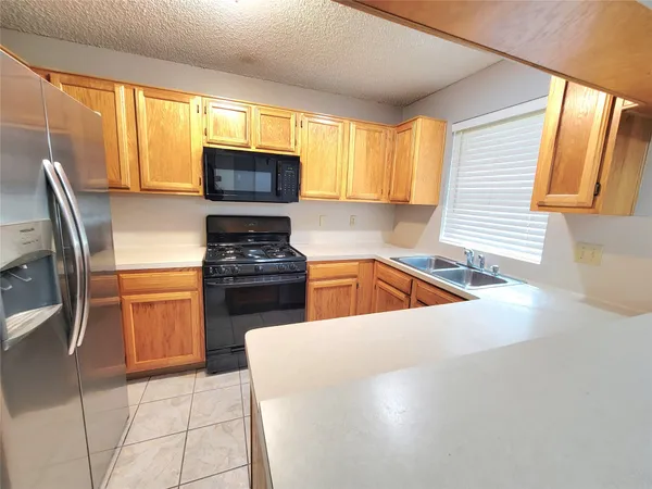 $1,900 | 3923 Issacks Way, Sugar Land, TX 77479