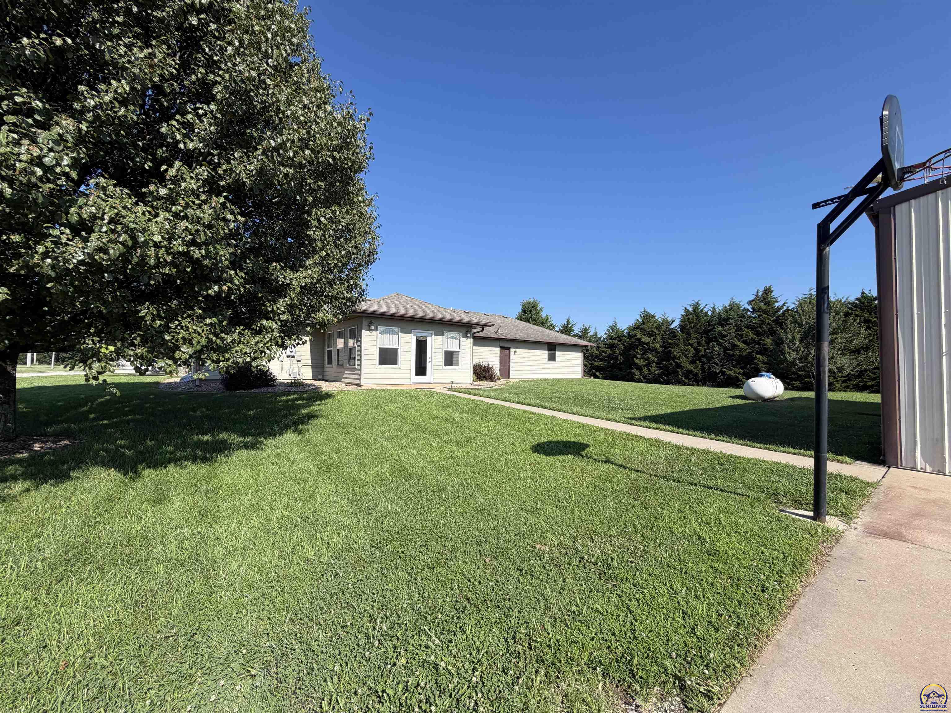 6130 Northeast Shaffer Road Topeka, KS 66617 - Photo 31 of 40