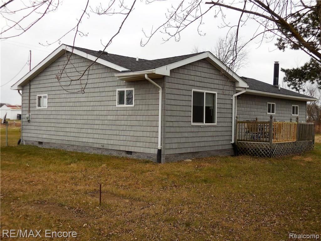 2630 Braidwood Road Memphis, MI 48041 - Photo 4 of 29 DSCN2816.JPG