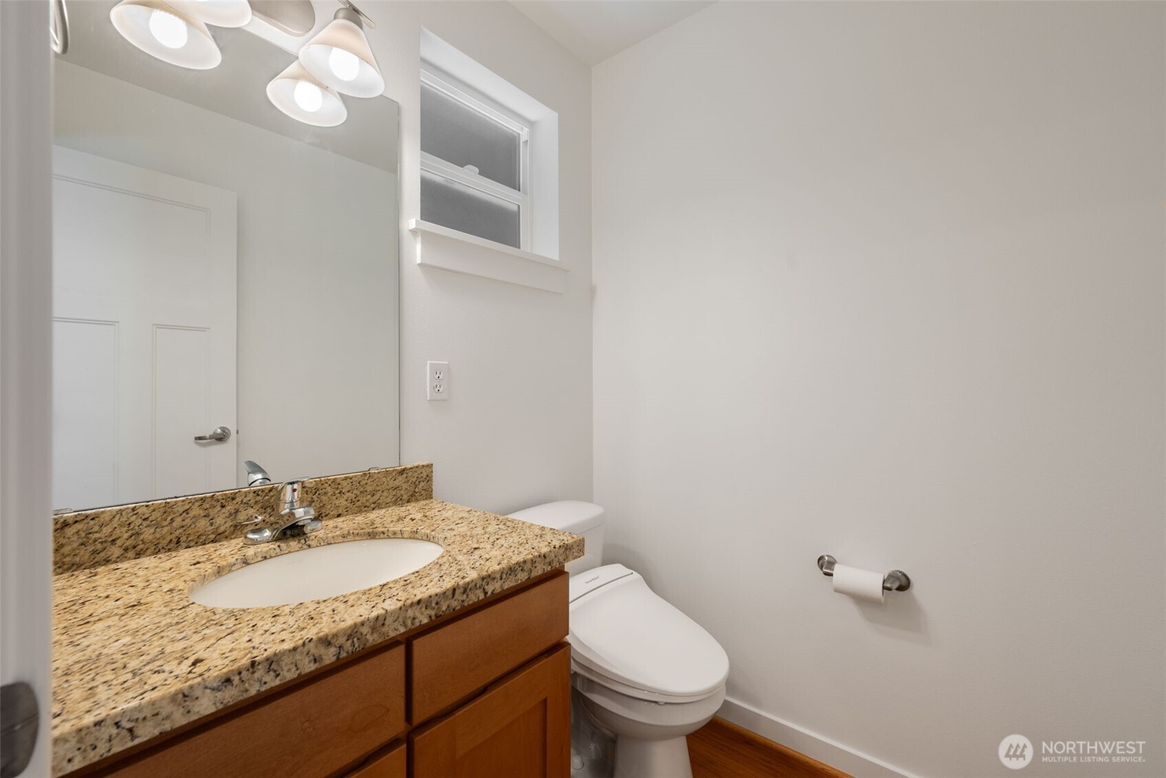 935 North 97th Street, Unit B Seattle, WA 98103 - Photo 15 of 37