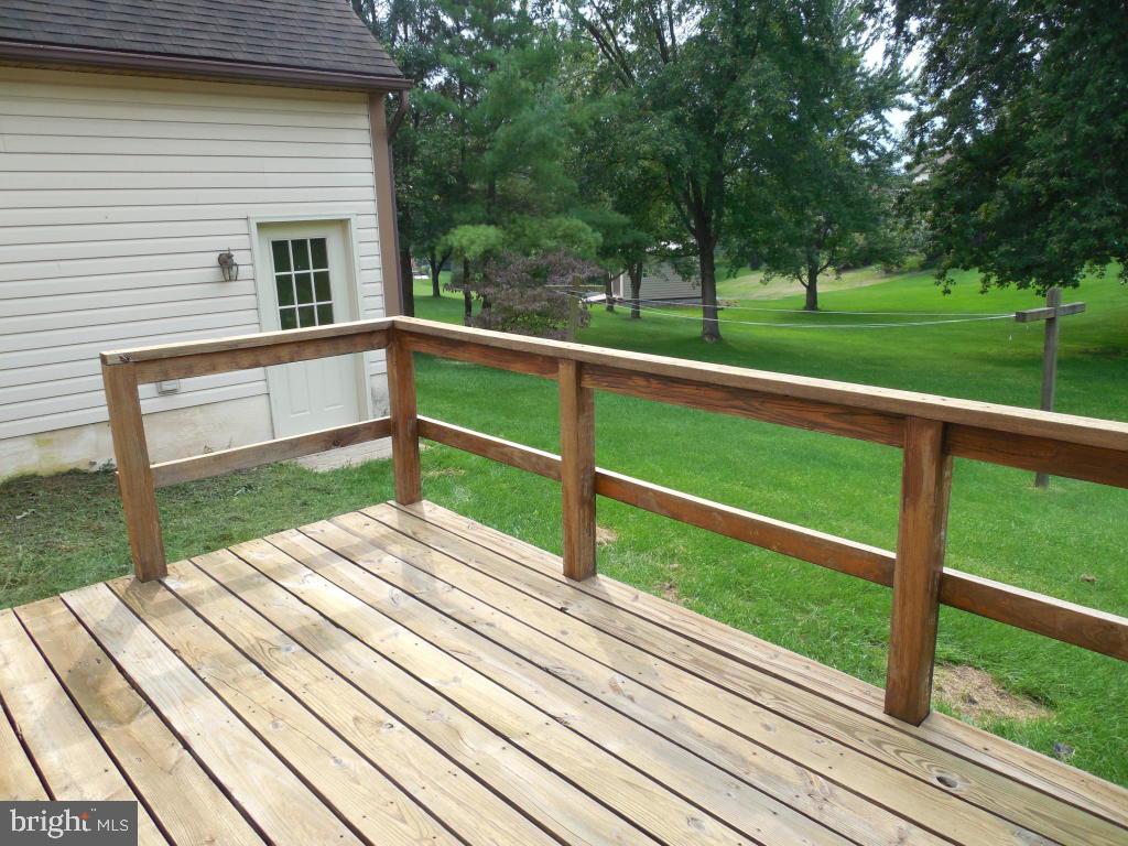 211 Queens Gate Road Lititz, PA 17543 - Photo 17 of 19