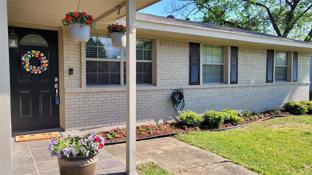 2911 Old North Road Farmers Branch, TX 75234 - Photo 5 of 26