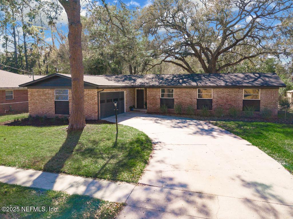 9520 Pickwick Drive Jacksonville, FL 32257 - Photo 1 of 47 9520 Pickwick-2