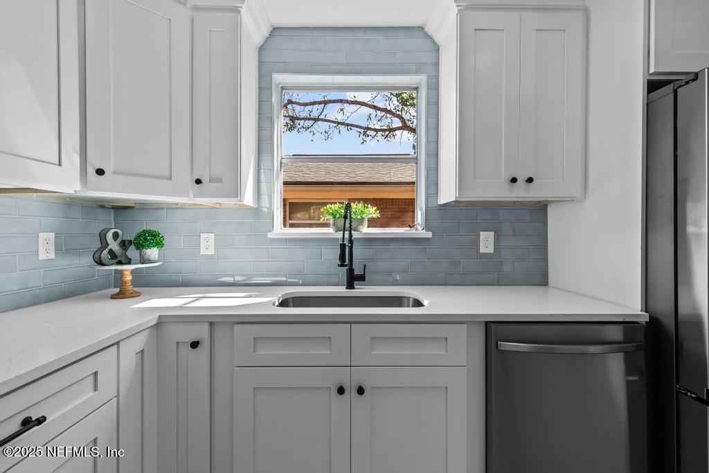 9520 Pickwick Drive Jacksonville, FL 32257 - Photo 21 of 47 9520 Pickwick-24