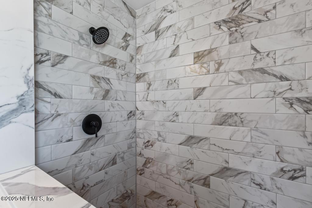 9520 Pickwick Drive Jacksonville, FL 32257 - Photo 30 of 47 Master Bath 2 of 3