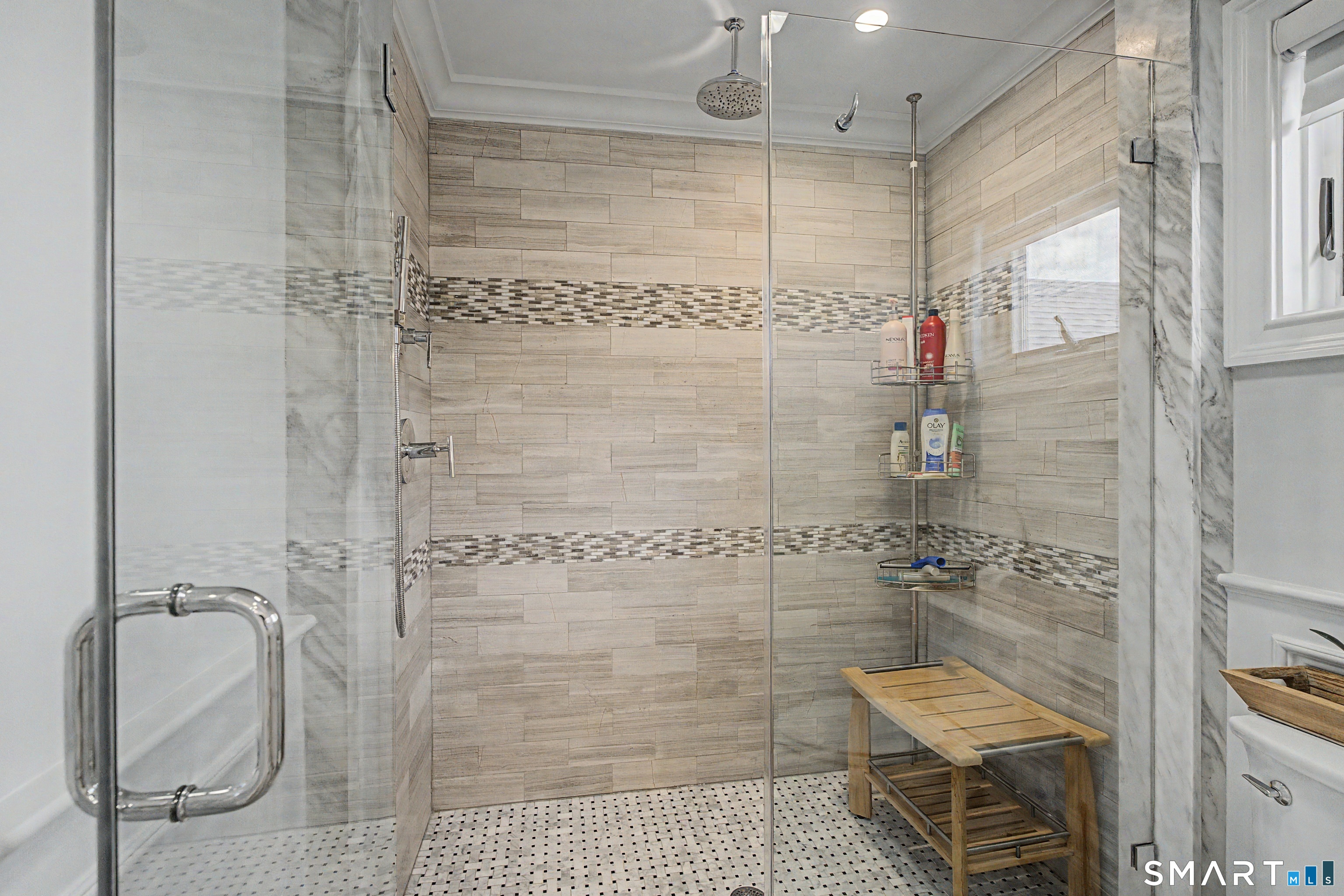 101 Garnet Park Road Madison, CT 06443 - Photo 28 of 40 a bathroom with a shower