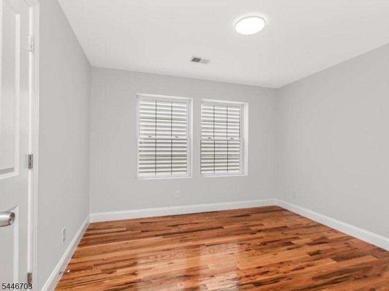 282 West Runyon Street, Unit 2 Newark, NJ 07108 - Photo 8 of 12