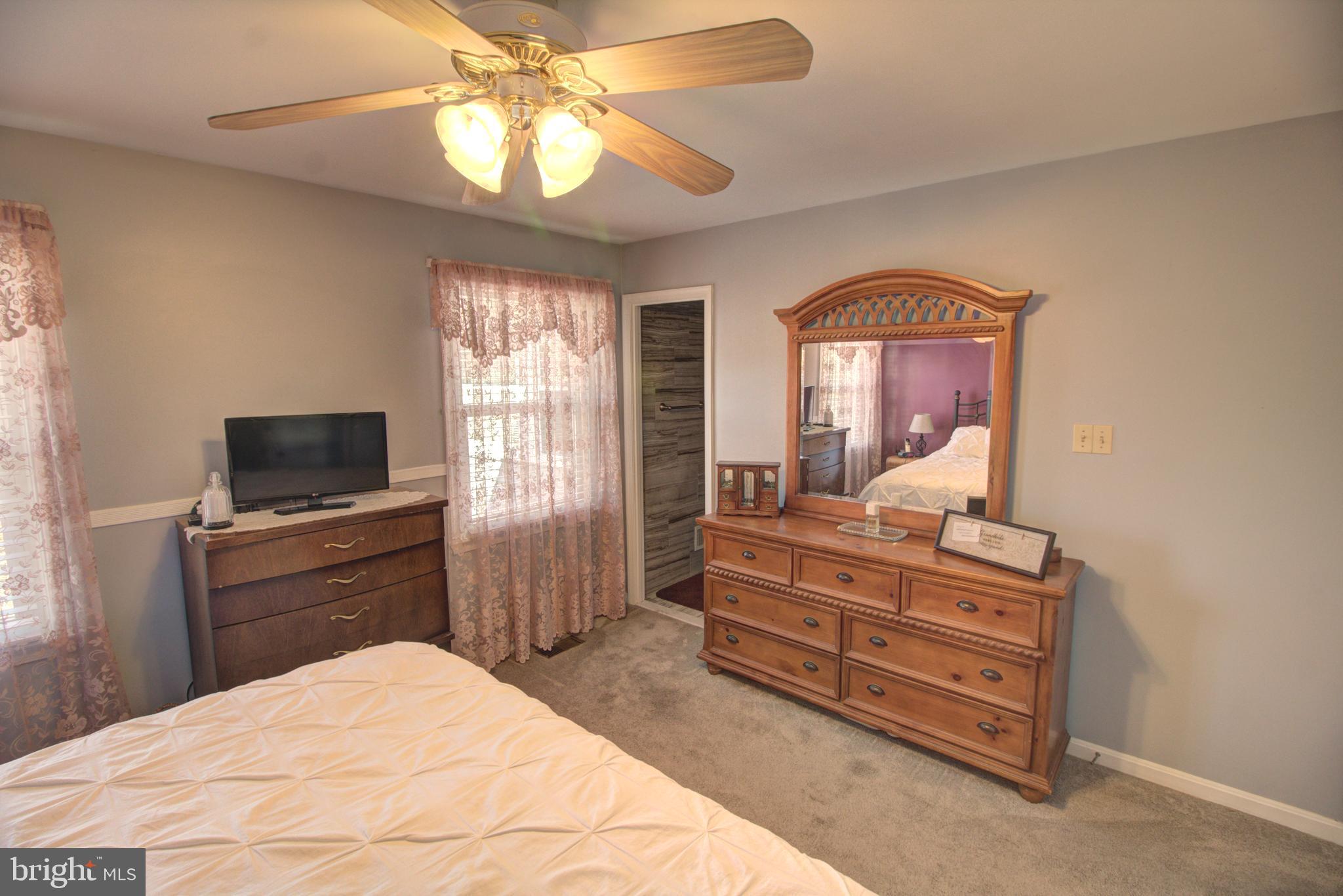2018 Oak Lodge Road Baltimore, MD 21228 - Photo 11 of 38 Gallery Image 11