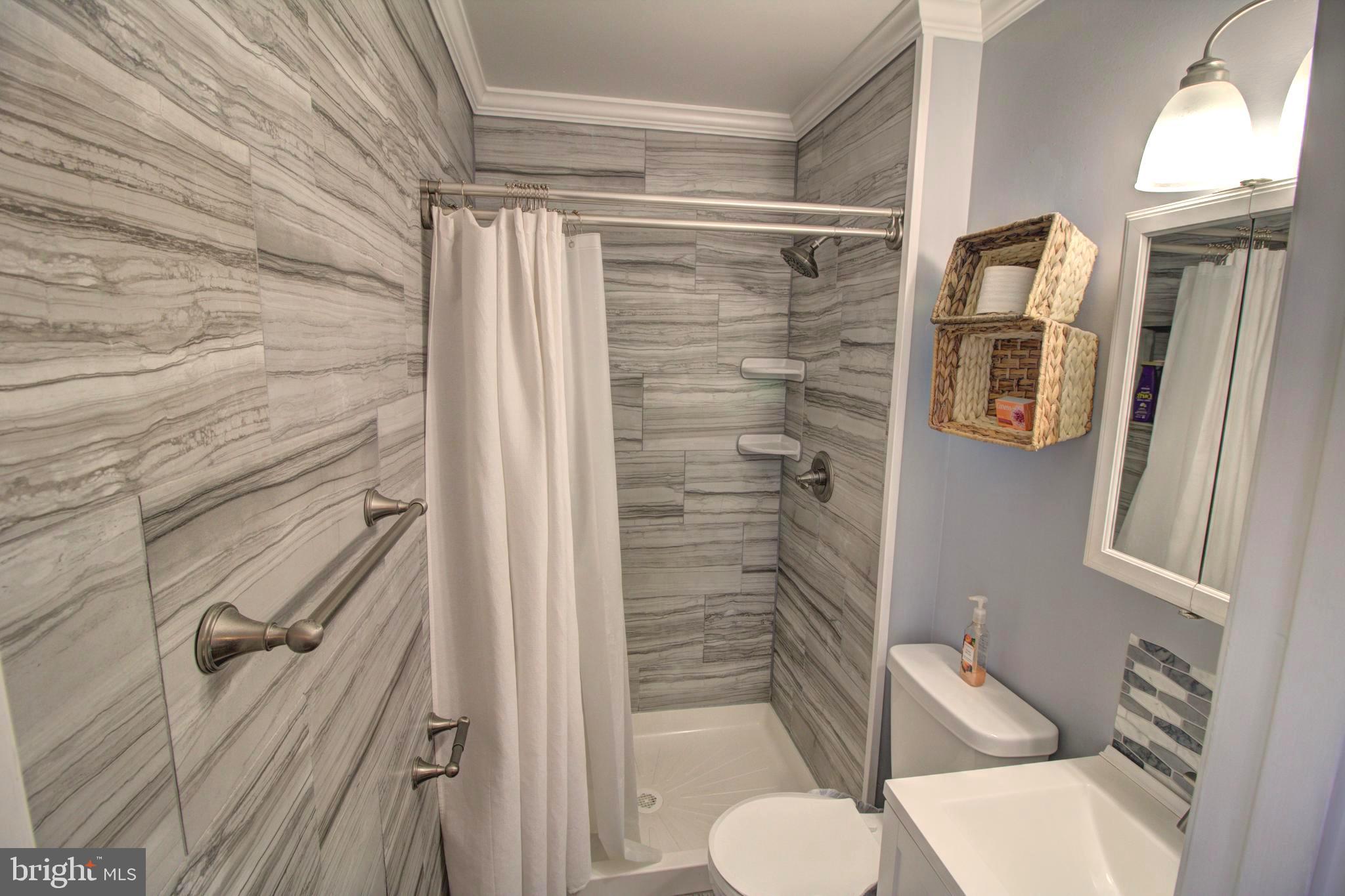 2018 Oak Lodge Road Baltimore, MD 21228 - Photo 14 of 38 Gallery Image 14