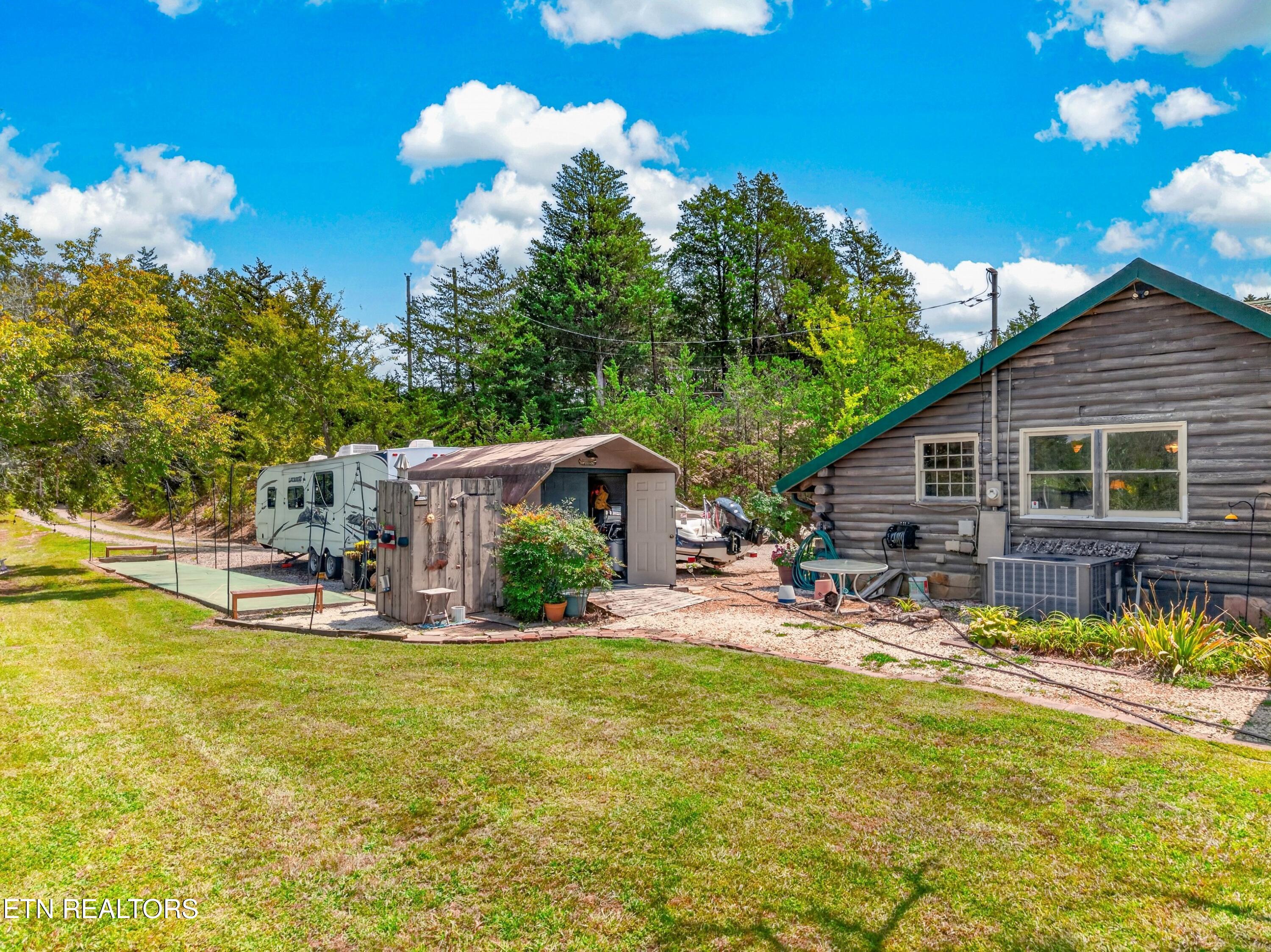 976 Lake Smoky Road Sevierville, TN 37876 - Photo 17 of 55 037-976LakeSmokyRoad-PigeonForge-TN-3787